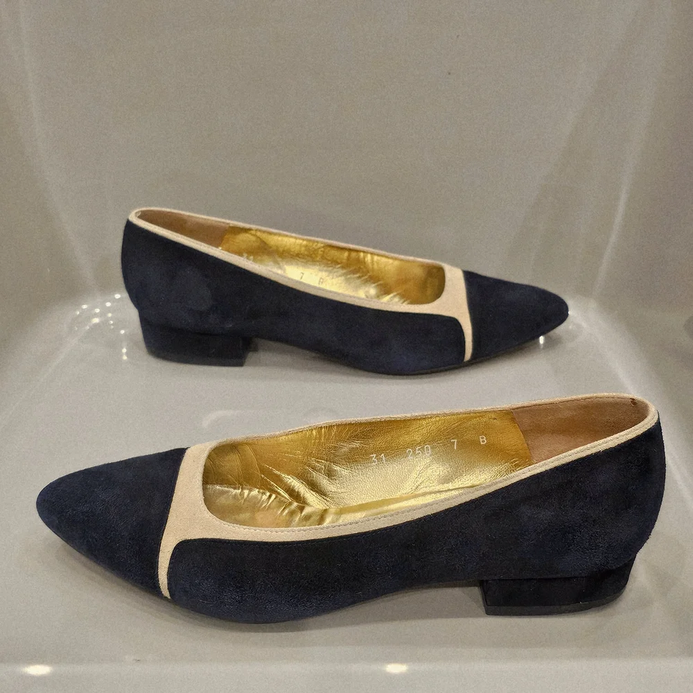 Vintage 90's ESCADA Navy & Cream Suede Flats
